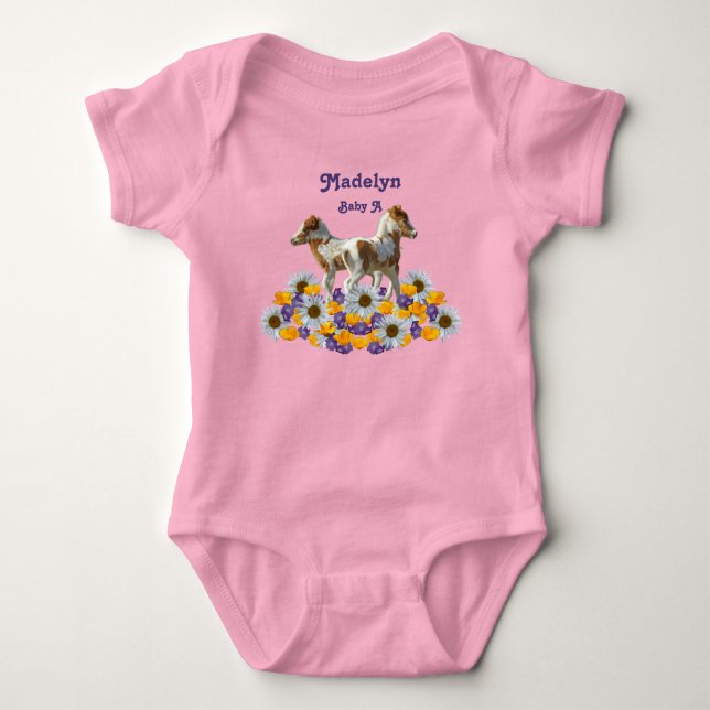 Twin Ponies Baby A med Namn T Shirt (Framsida)