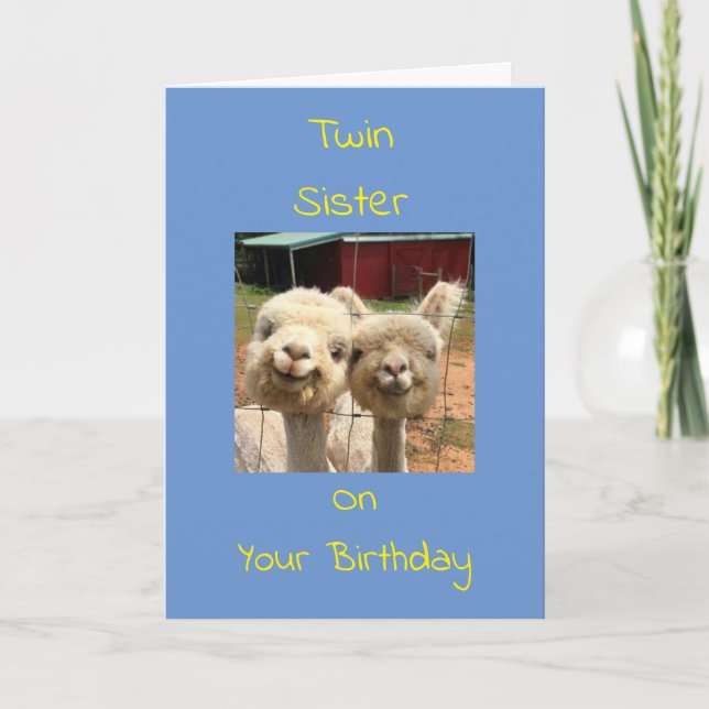 **TWIN SISTER** JUSTERA BIRTHDAY-KORTET KORT (Framsida)