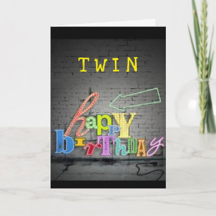 **TWIN** SKRIVNINGEN FINNS PÅ BIRTHDAY-KORTET KORT