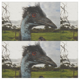 "Twinkle in the Öga: An Emu's Nyfiken Gaze" Tyg
