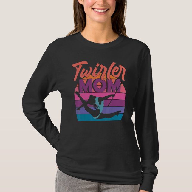 Twirler Mamma Baton Twirling T Shirt (Framsida)