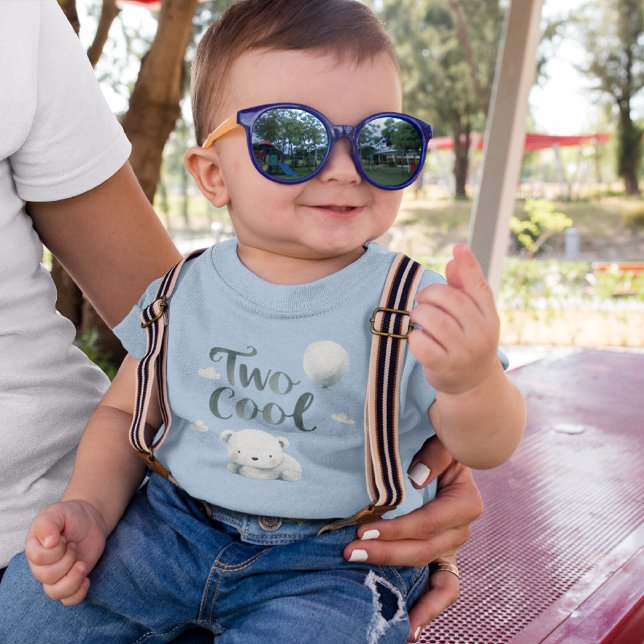 Two Cool T Shirt (Skapare uppladdad)