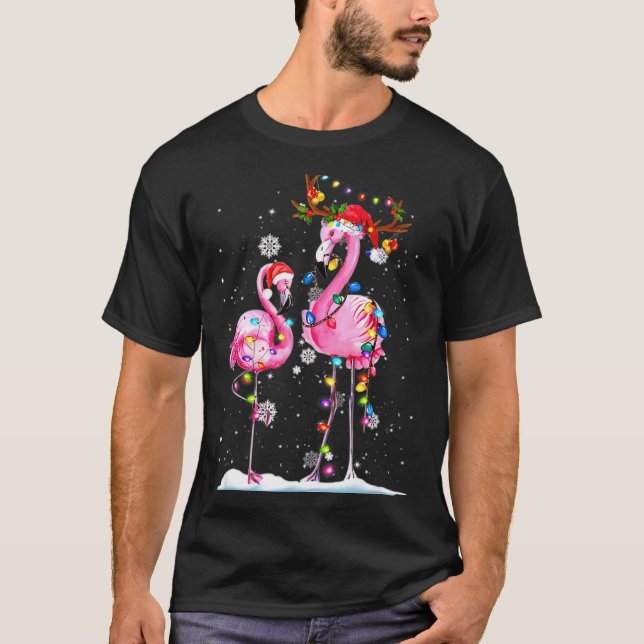 Two Flamingo With Santa Hat And Lights Merry Chris T Shirt (Framsida)