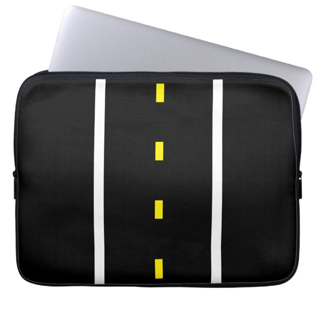 Two Lane Road Tablet Case (Black & White) Laptop Fodral (Framsidan)