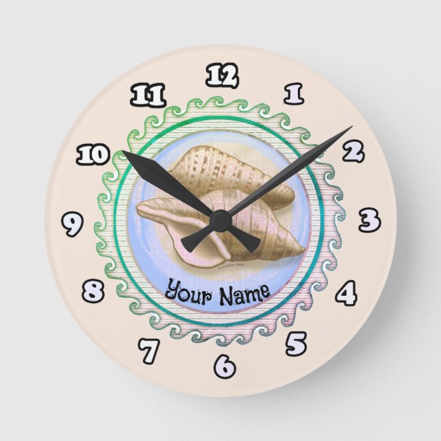 Two Pretty seashells clock Rund Klocka (Framsida)