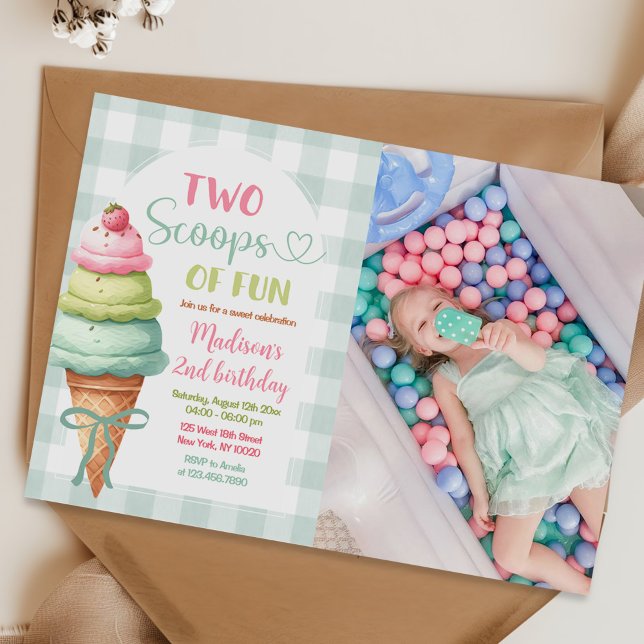 Two Scoops Of Fun Ice Cream Bow 2nd Birthday Photo Inbjudningar (Skapare uppladdad)