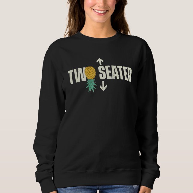 Two Seater   Upside Down Pineapple Swinger Couple  T Shirt (Framsida)