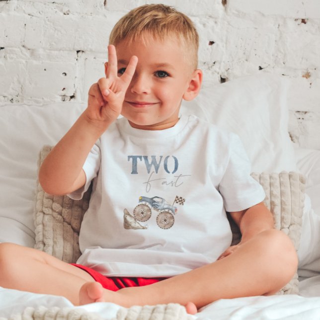 TWO snabb blå dirt bike-födelseshirt T Shirt (Skapare uppladdad)