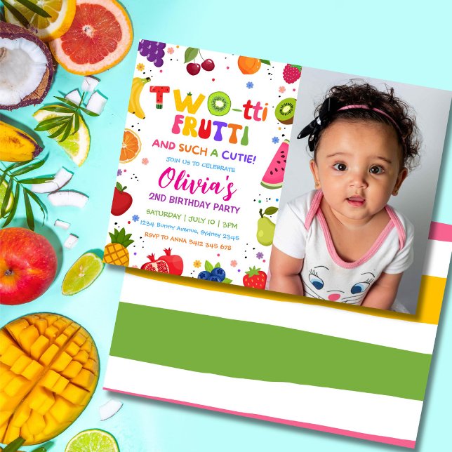 Two-tti Frutti Foto inbjudan ,  2ND Frukter Sommar (Cute Twotti Frutti 2nd birthday photo invitation with colorful tropical fruit party theme.)