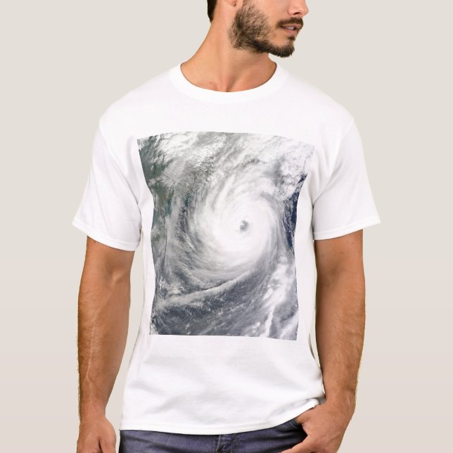 Tyfon Megi 4 T Shirt (Framsida)