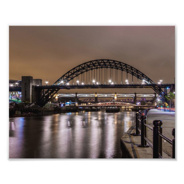 Tyne Bridges på natten Fototryck (Framsidan)