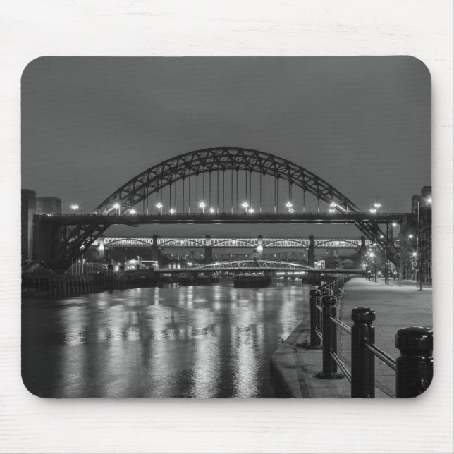 Tyne-bron på natten musmatta (Framsidan)