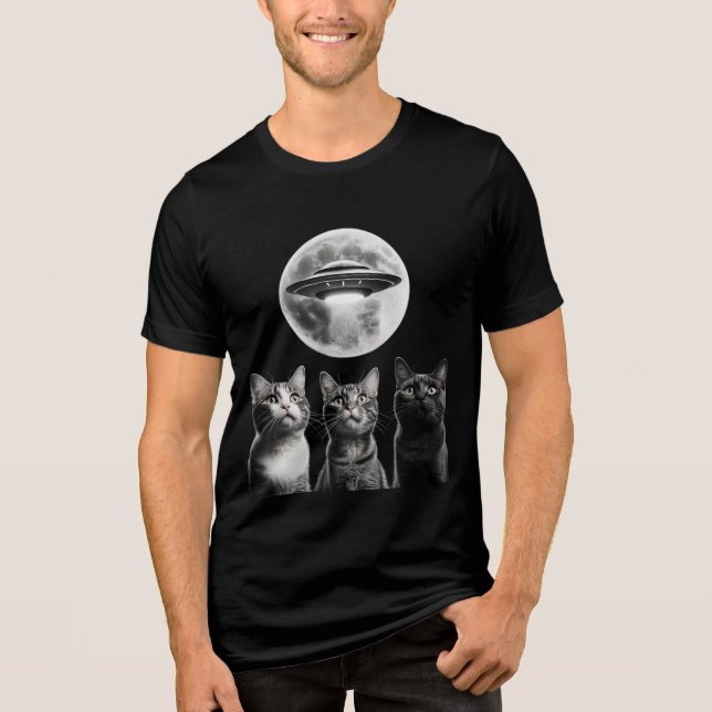 Tyngj 3 Skrämt Cats Måne UFO Alien Earth Invasion T Shirt (Framsida)