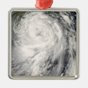 Typhoon Fung-wong Julgransprydnad Metall