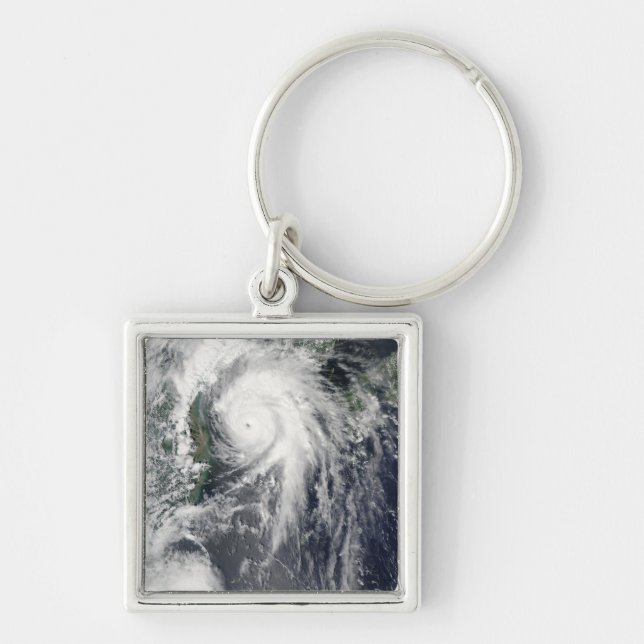 Typhoon Kompasu Fyrkantig Silverfärgad Nyckelring (Framsidan)