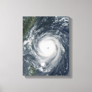Typhoon Longwang som att närma sig Taiwan Canvastryck