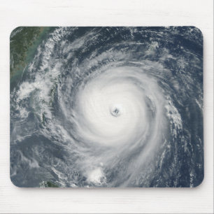 Typhoon Longwang som att närma sig Taiwan Musmatta