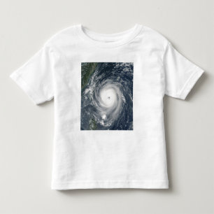 Typhoon Longwang som att närma sig Taiwan T-shirt