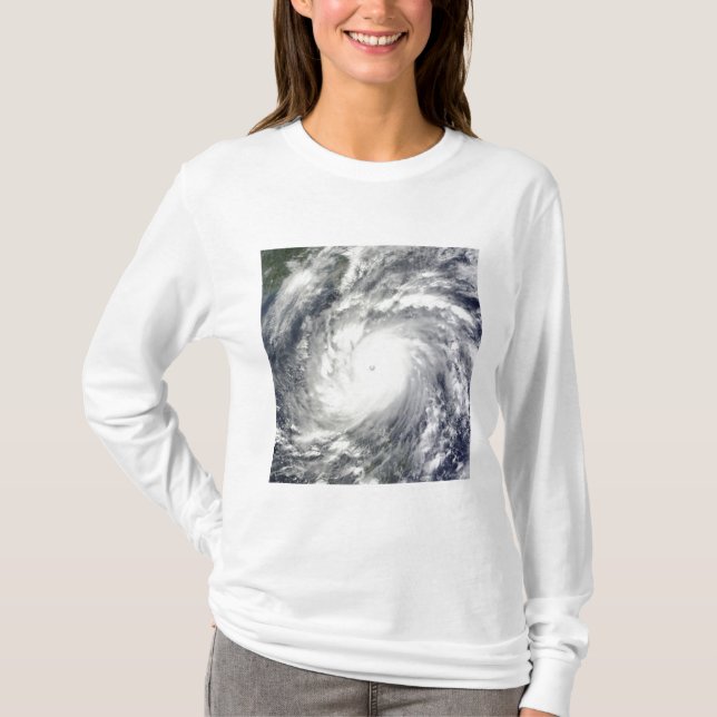 Typhoon Megi Tee Shirt (Framsida)