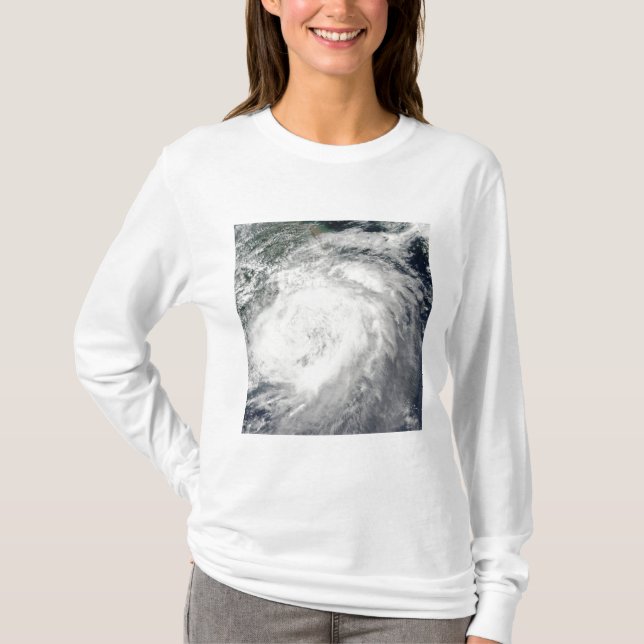 Typhoon Morakot över Chinan Tee Shirt (Framsida)