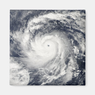 Typhoon Nida i Stilla havet Magnet