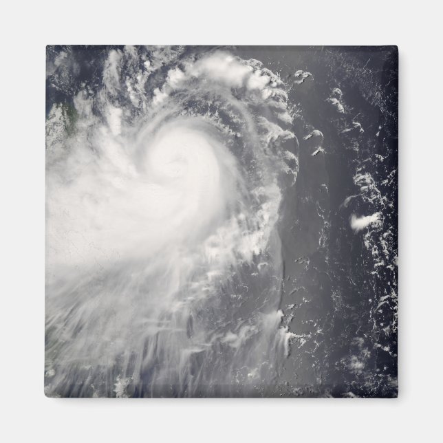 Typhoon Nuri närmar sig Filippinerna Magnet (Framsidan)