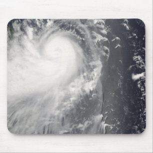 Typhoon Nuri som att närma sig de filippinska Musmatta