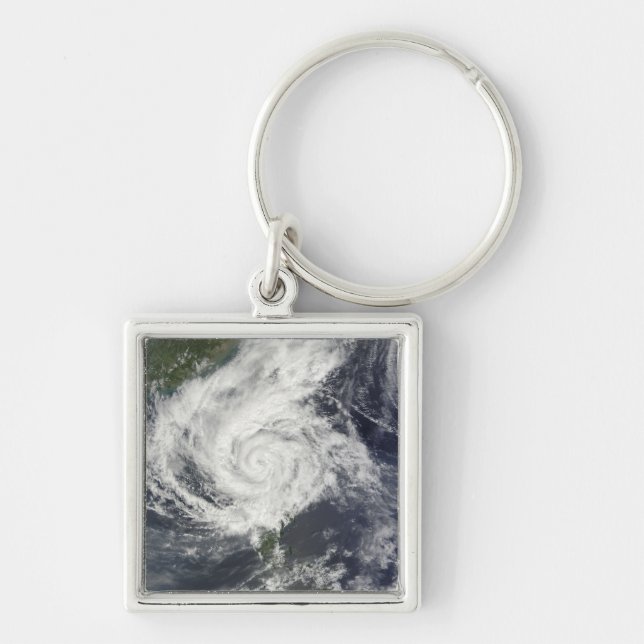 Typhoon Parma Fyrkantig Silverfärgad Nyckelring (Framsidan)