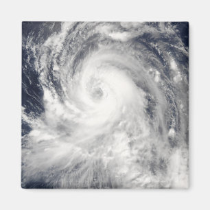 Typhoon Tingting över den nordliga Marianaen Isla Magnet