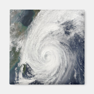 TyphoonTokage söder av Japan Magnet