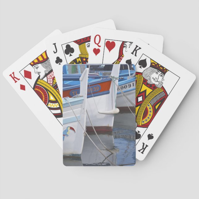 Typiska provensalska fiskebåtar målade i 2 casinokort (Baksidan)