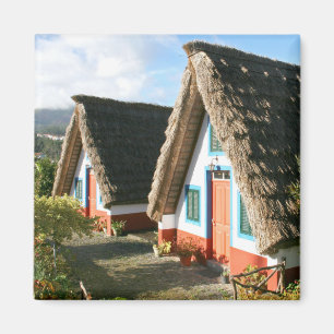Typiskt hus på ön Madeira, Portugal Magnet