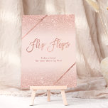 Typografi av den  rosan ro guld glitter inbjudningar<br><div class="desc">Flinflip flops-favoritskylt. Typografi över ro glitter i Guld på anpassadets  rosa och den geometriska guld rand i ro chic bröllop perfekt,  elegant för bröllop,  lyxaktig .</div>