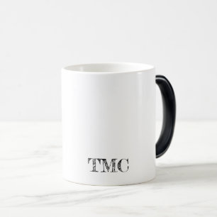 Typografi av INITIALER kontor i hand plockade Magisk Mugg