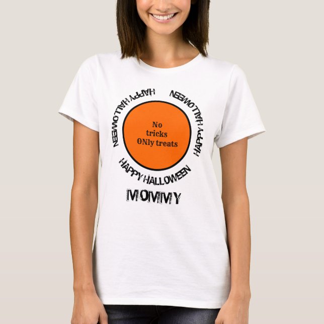 Typografi-familjen som matchar Mamma Happy hallowe T Shirt (Framsida)