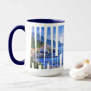 Typografi för Amalfi italienEuropa färgrik foto Mugg