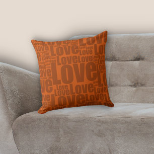 Typografi för bränd Orange Kärlek Kudde