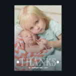 Typografi med fotopatkort för Baby Tack<br><div class="desc">Snygg fullt-utfallskort med en polka-punkt-mjuk aqua och vit mönster tillbaka. Vit typografi täcker över utfallsfotografiet för fullt med ord "THANKS". Lägg till ett eget familjefoto snabbt och enkelt bara genom att klicka på den lilla miniatyrbilden av exempelfotot och sedan ladda upp ett eget foto. Du kommer att se de ändringar...</div>