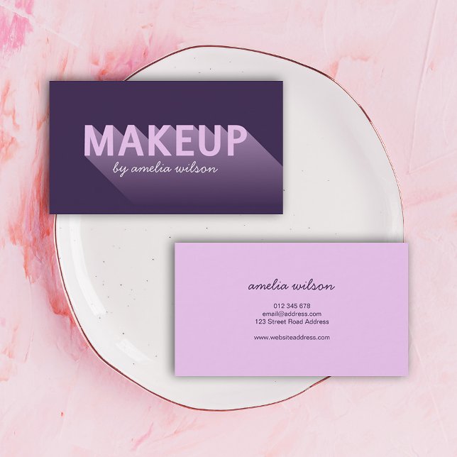 Typografi Modern Lila Lavender Makeup Artist Visitkort (Skapare uppladdad)