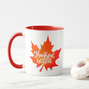 Typografi över hösten Löv Thanksgiving Mugg