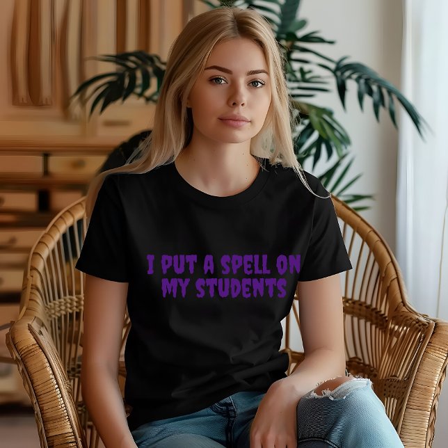 Typografi över lilan hos humor-lärare t shirt (Skapare uppladdad)