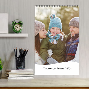 Typografi över minimalistisk enkel Coola för fotom Kalender