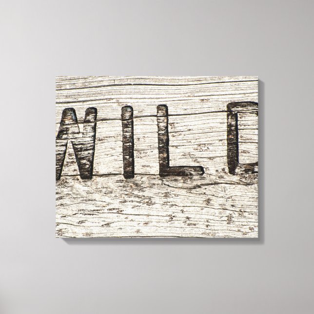 Typografi över nedbränd Vild i tryckt trä Canvastryck (Framsida)