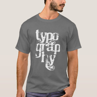 Typografiseriff Tee Shirt