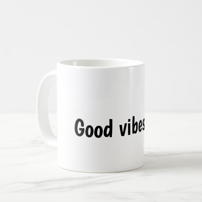 Typografisk design med endast bra vibrationer kaffemugg (Framsida vänster)