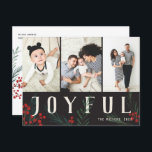 Typografiska botanicals 3 Photo Glatt Helg Vykort<br><div class="desc">Vykort. Helt och hållet anpassade på alla sätt som är möjligt, denna nya helgdag innehåller våra ursprungliga handmålade vinterbär och bladverk. Det djärva moderna hälsning som är sammanflätat mellan teckningarna gör ett typiskt påstående som utmärker sig. Den här samlingen innehåller fotoalternativ och samlingsalternativ för många som passar dina fotoinställningar. Kortets...</div>