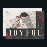 Typografiska botanicals Photo Glatt Julkort<br><div class="desc">Helt och hållet anpassade på alla sätt som är möjligt, denna nya helgdag innehåller våra ursprungliga handmålade vinterbär och bladverk. Det djärva moderna hälsning som är sammanflätat mellan teckningarna gör ett typiskt påstående som utmärker sig. Den här samlingen innehåller fotoalternativ och samlingsalternativ för många som passar dina fotoinställningar. Kortets baksida...</div>