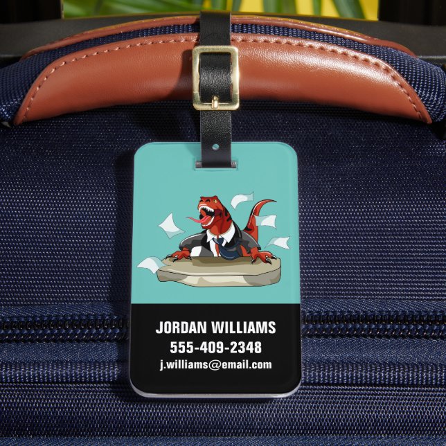 Tyrannosaurus Rex Chef Sitta vid ett bord. Bagagebricka (Framsida Insitu 2)