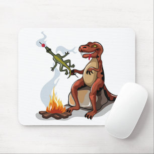 Tyrannosaurus Rex kokar mat över en Campfire. Musmatta