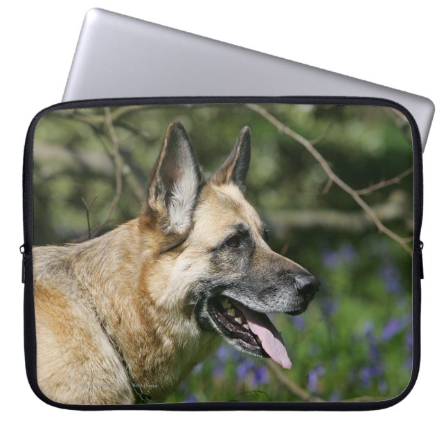 Tysk herdeHeadshot 3 Laptop Sleeve (Framsidan)